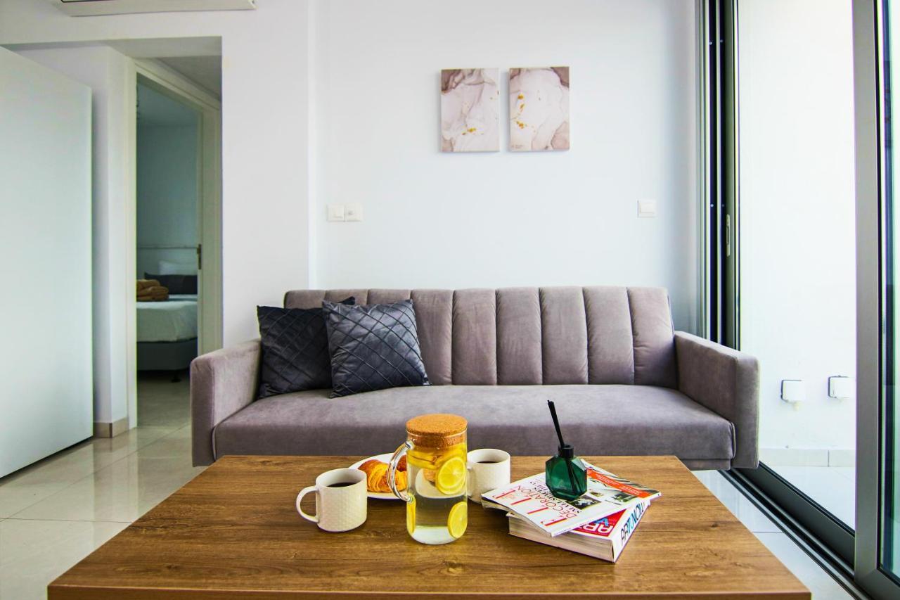 Ferienwohnung Phaedrus Living - Seaside Executive Flat Harbour 202 Paphos Exterior foto