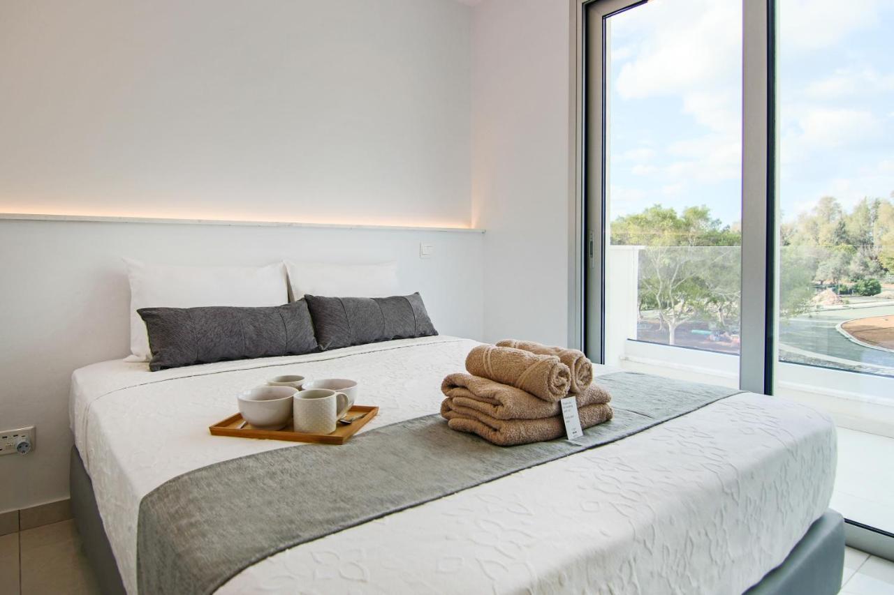 Ferienwohnung Phaedrus Living - Seaside Executive Flat Harbour 202 Paphos Exterior foto