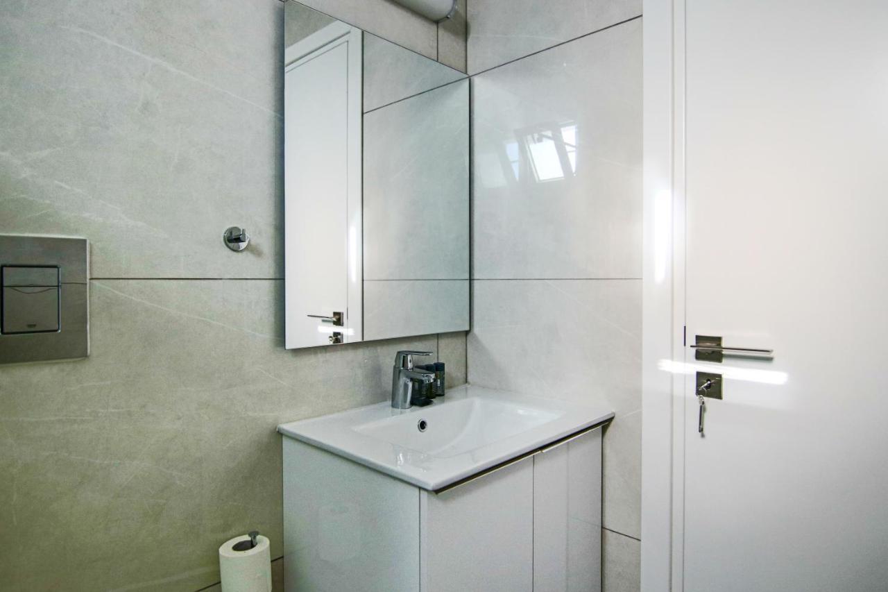 Ferienwohnung Phaedrus Living - Seaside Executive Flat Harbour 202 Paphos Exterior foto